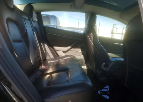 2022 Tesla Model 3 из США, поврежденный, VIN 5YJ3E1EA7NF369985